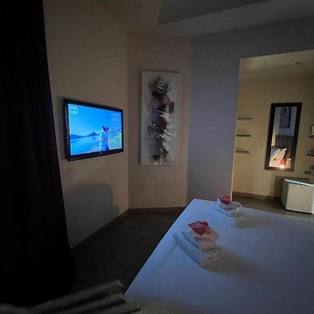 Отель Relaise Luxury Sistina Рим Экстерьер фото