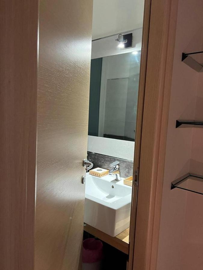 Отель Relaise Luxury Sistina Рим Экстерьер фото